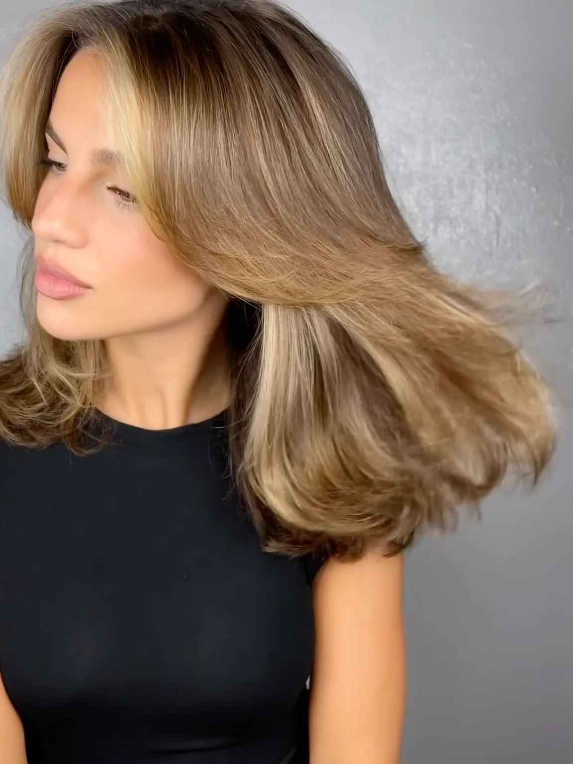 50 Stunning Sandy Blonde Hairstyles for Women in Their 30s That Stay Warm, Fresh, and Dimensional